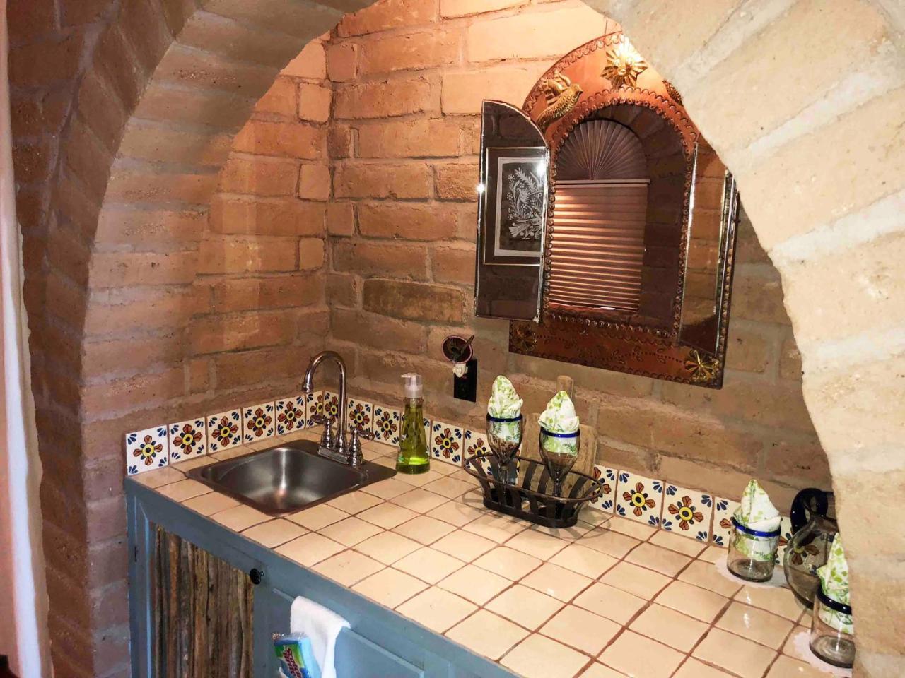 Casa Tierra Adobe Bed & Breakfast Avra ภายนอก รูปภาพ