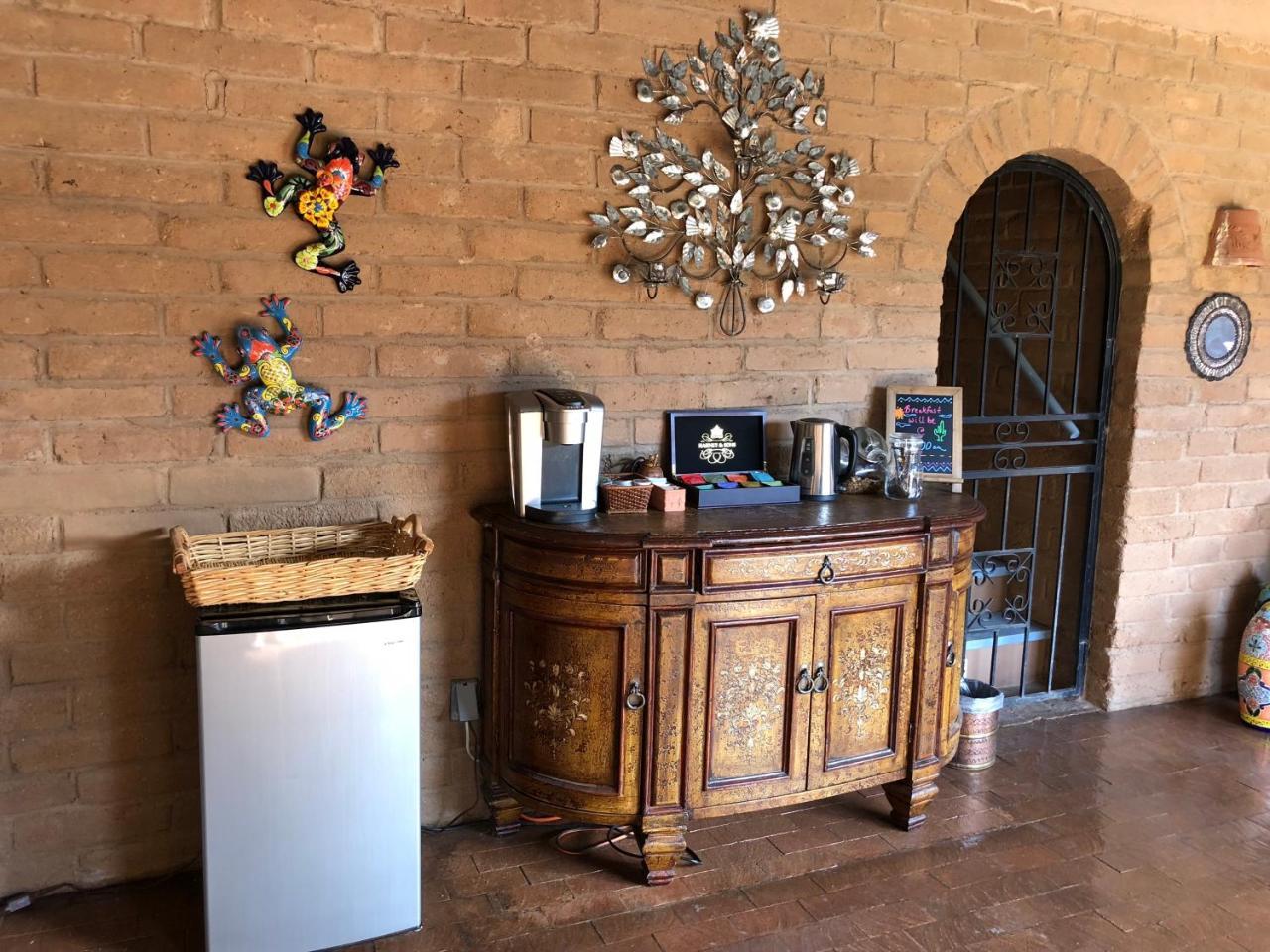 Casa Tierra Adobe Bed & Breakfast Avra ภายนอก รูปภาพ